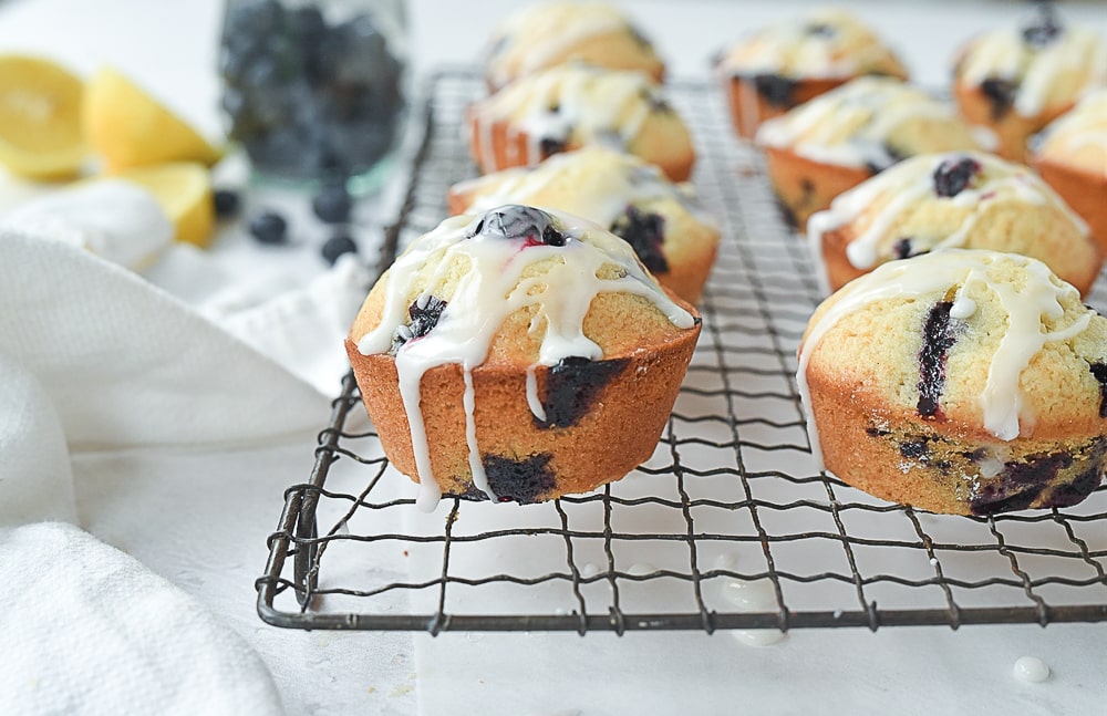 blueberry muffins with lemon drizzle