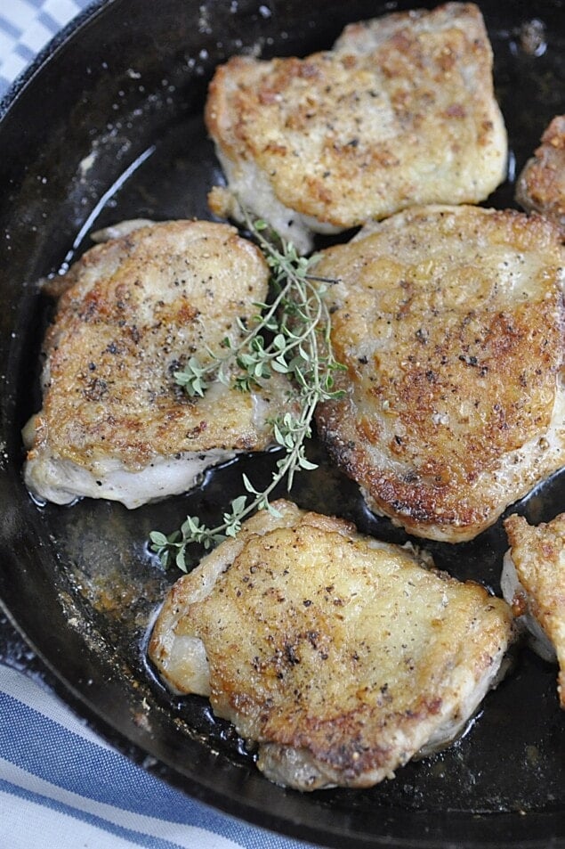 crispy chicken in cast iron pan