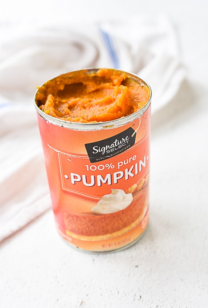 can of pumpkin puree