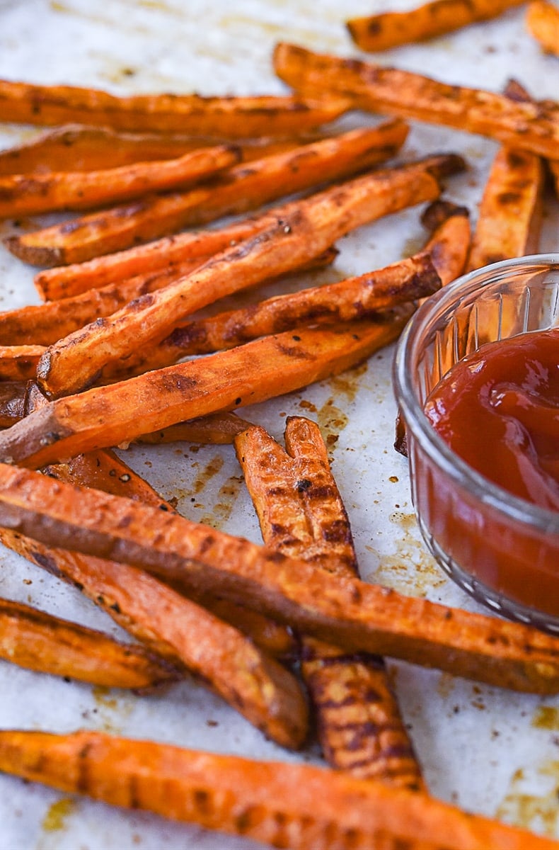 baked sweet potato fries with ketchup