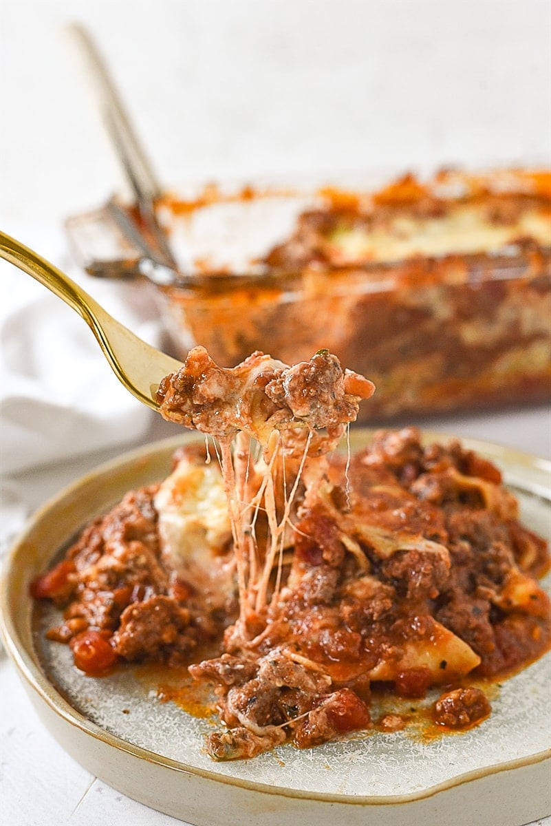 https://www.yourhomebasedmom.com/wp-content/uploads/2020/11/lasagna-for-two-recipe-6-of-6.jpg