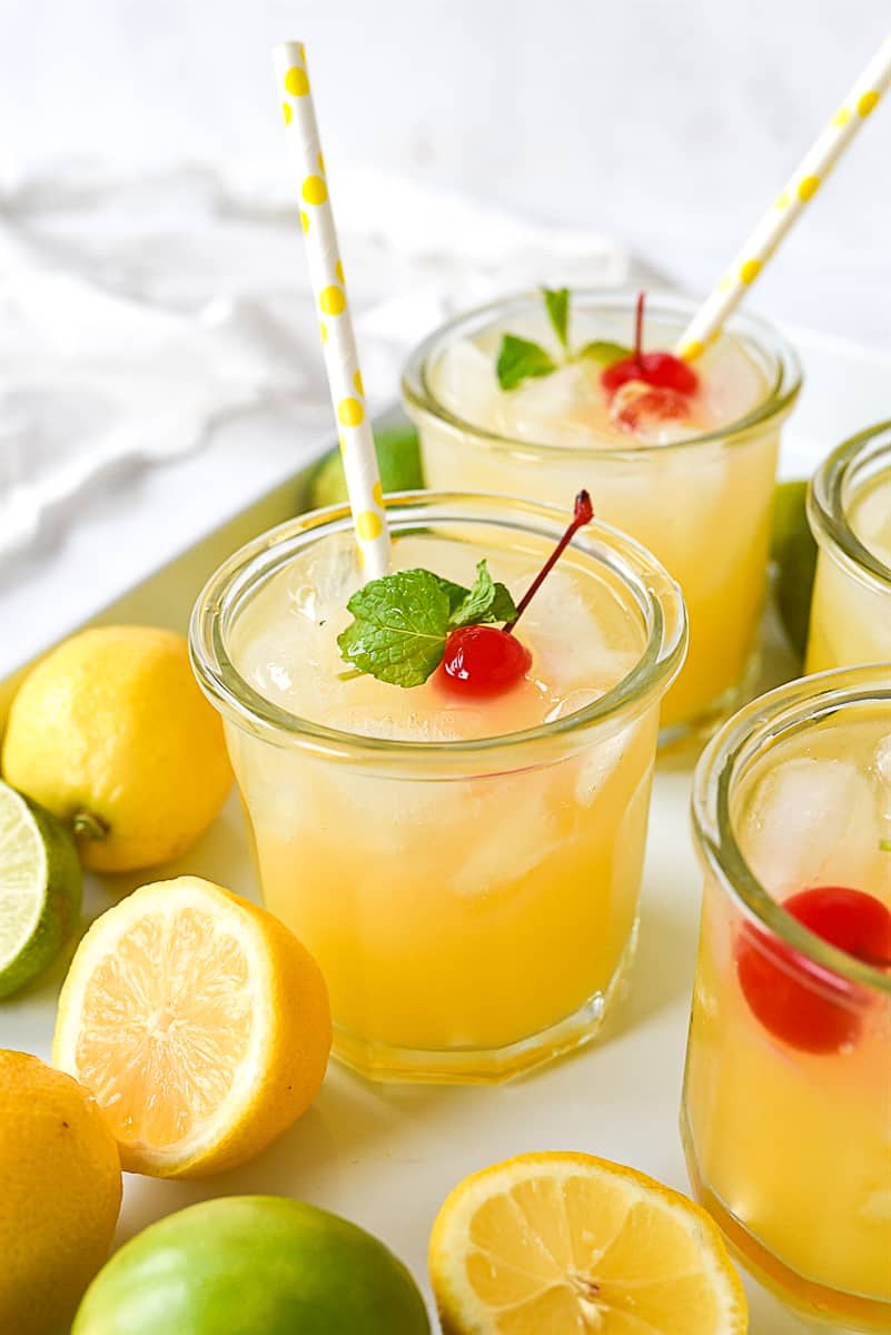 glasses of sparkling lemonade