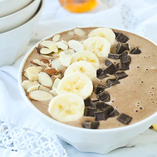 banana smoothie bowl