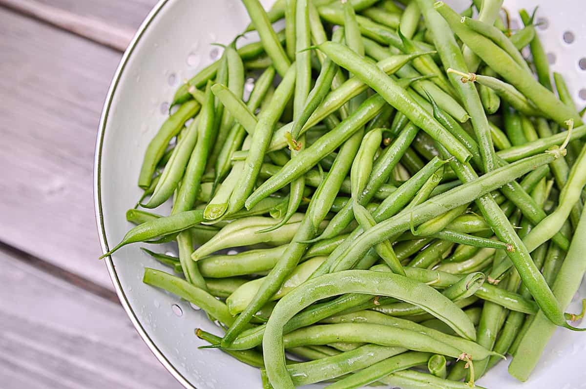 Green Beans with Pecans, Red Peppers and onions