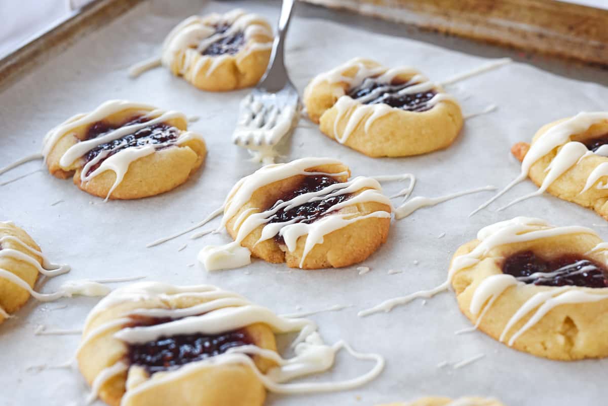 raspberry shortbread cookies  drizzled with glaze