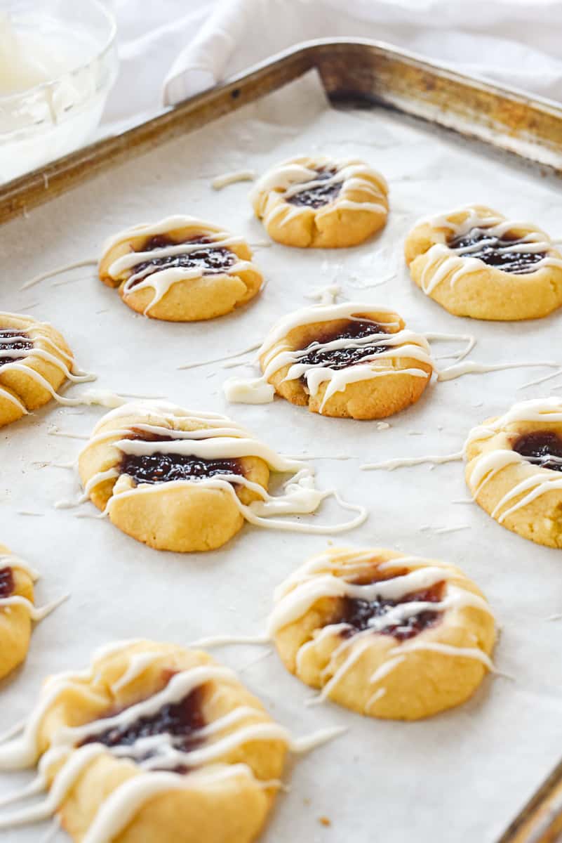 baking sheet of raspberry shortb read cookies