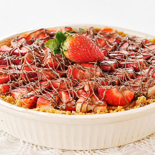 pie dish of strawberry chocolate pie