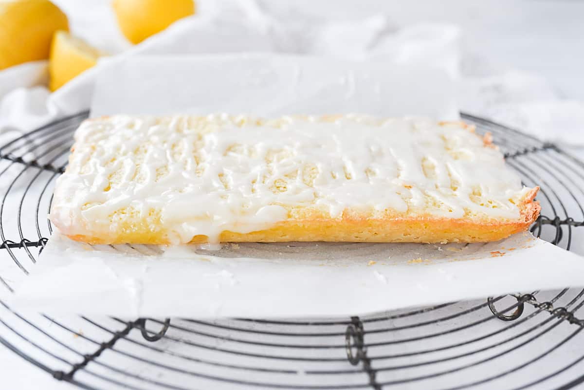 side view of lemon bars