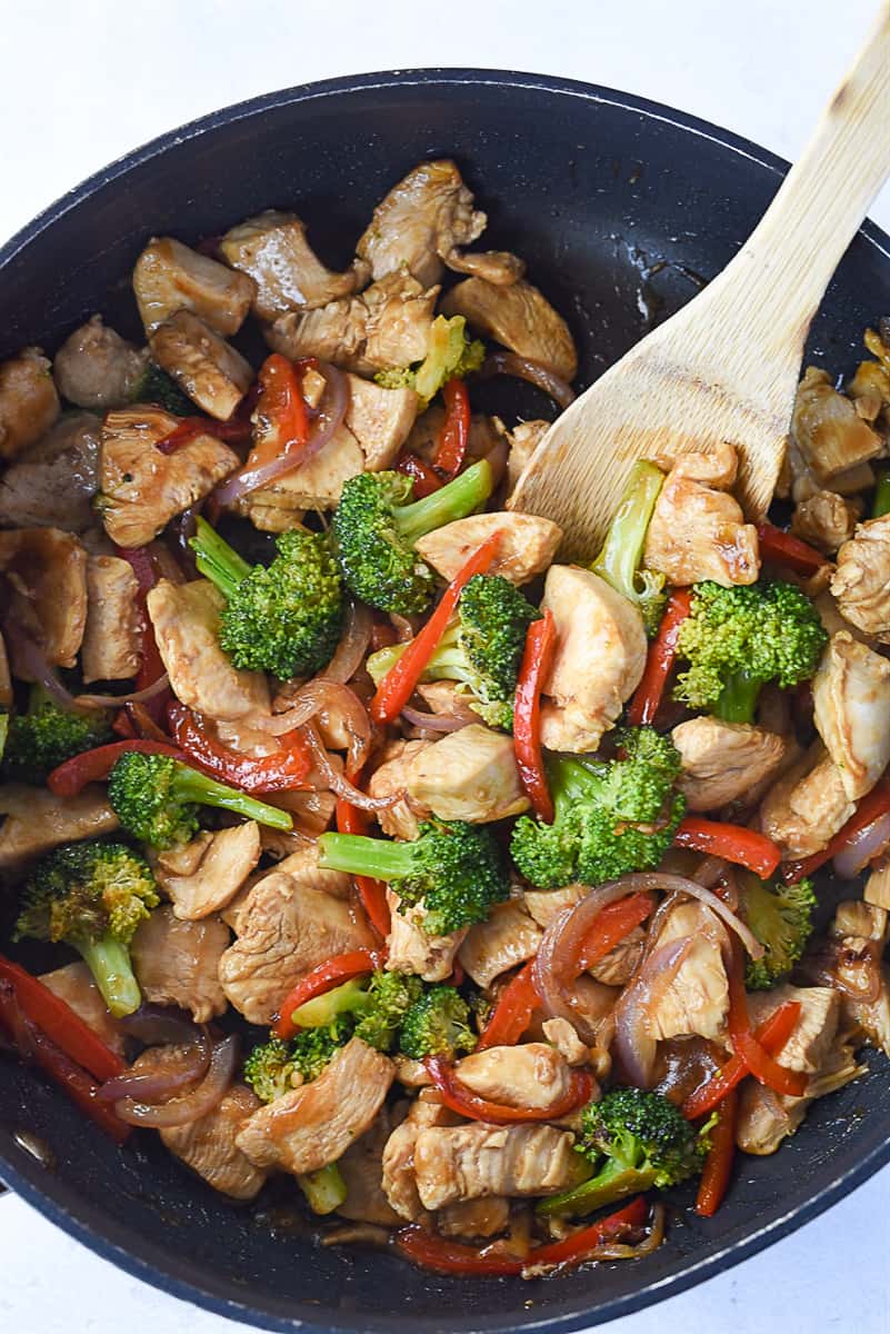 pan of chicken stir fry