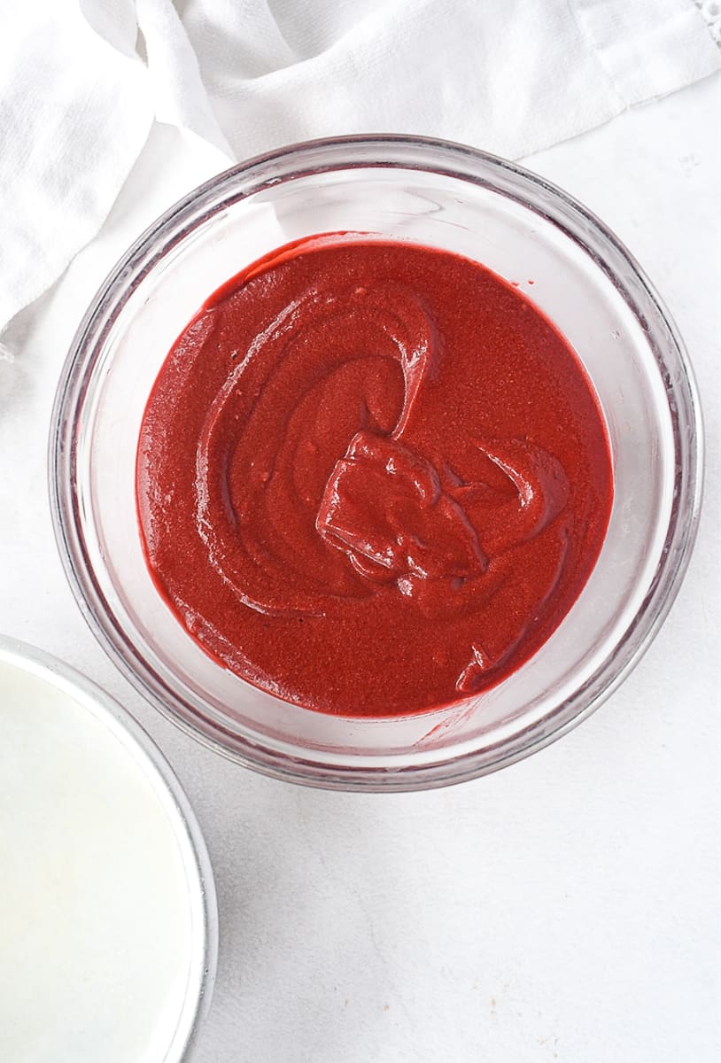 red velvet cake batter