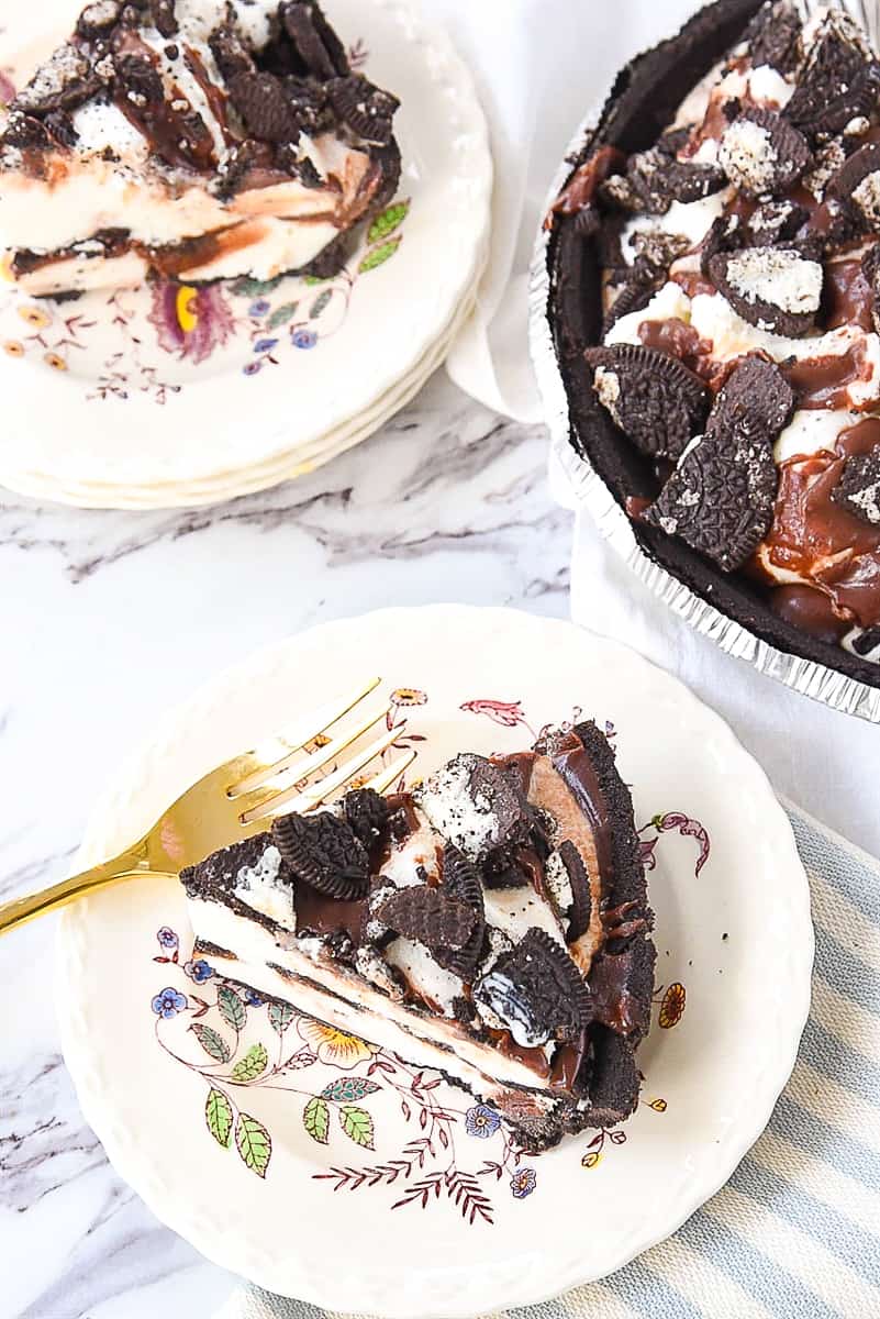 overhead shot of ice cream pie