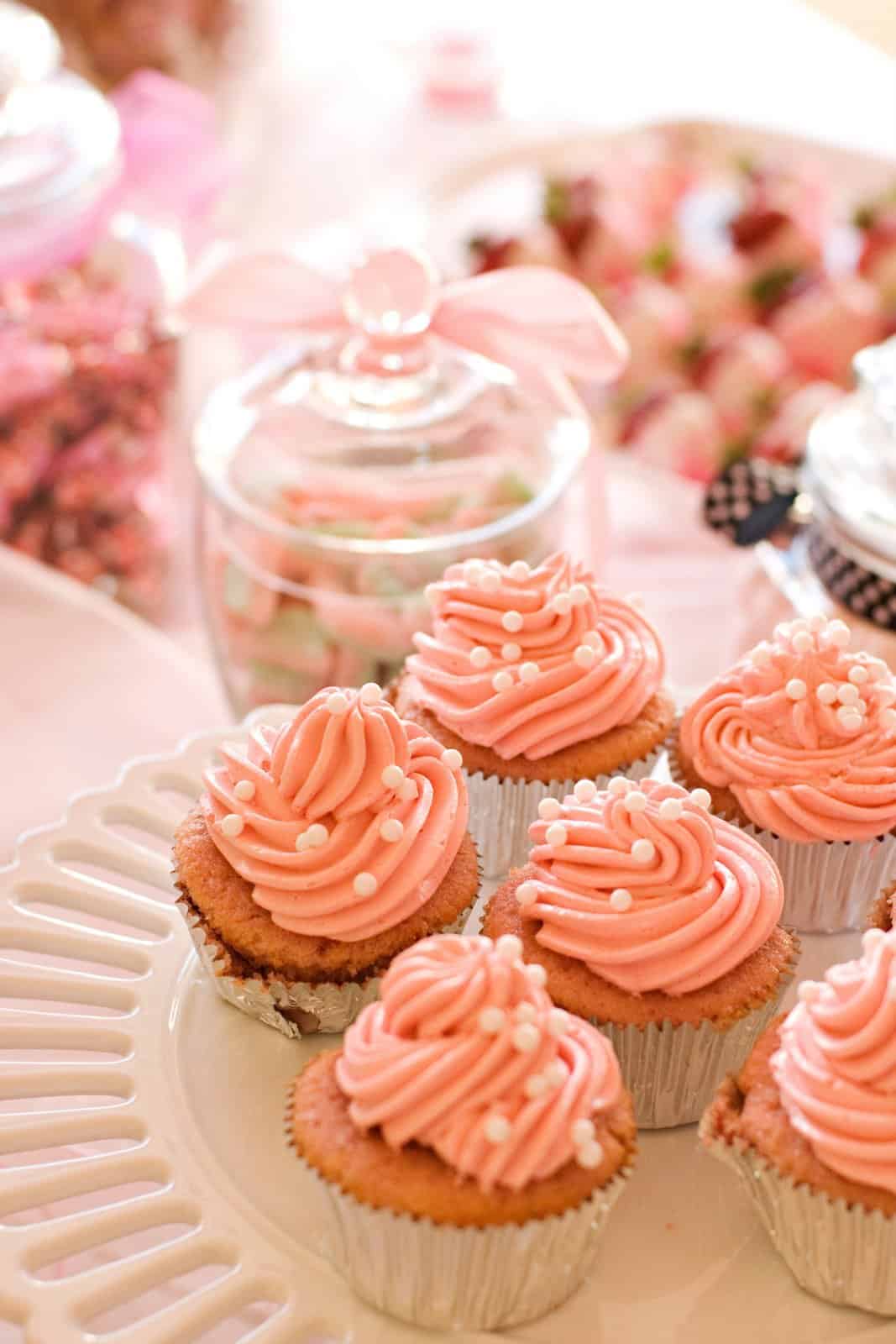 pink frosted cupcakes