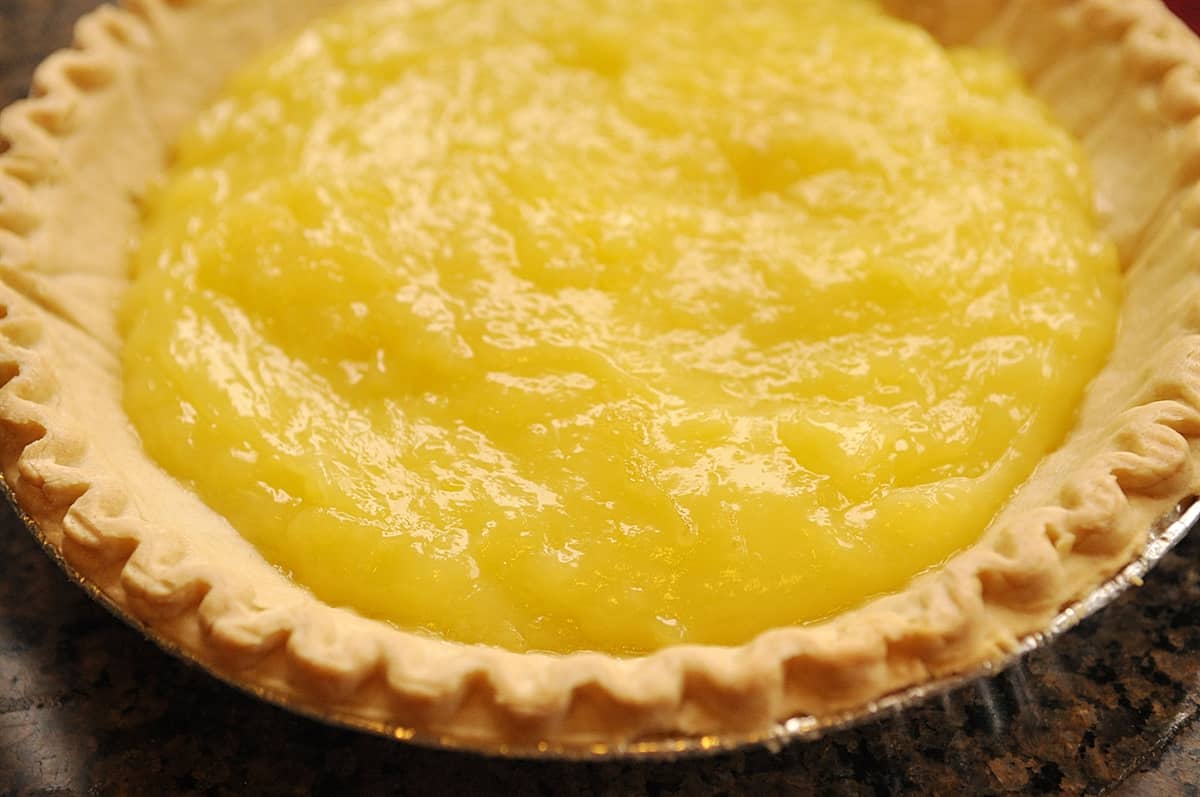 lemon pie filling in crust