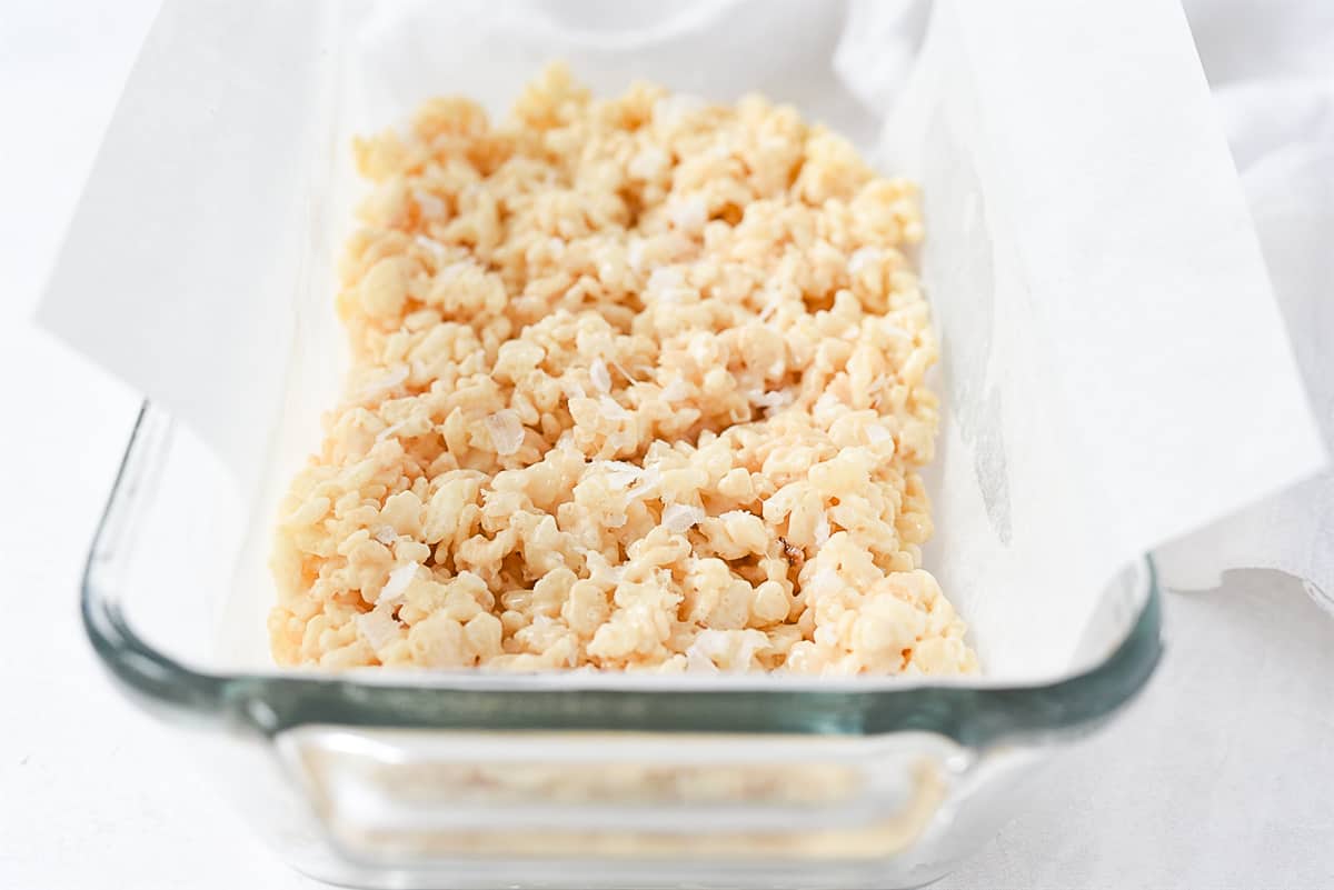 rice krispie treats in pan