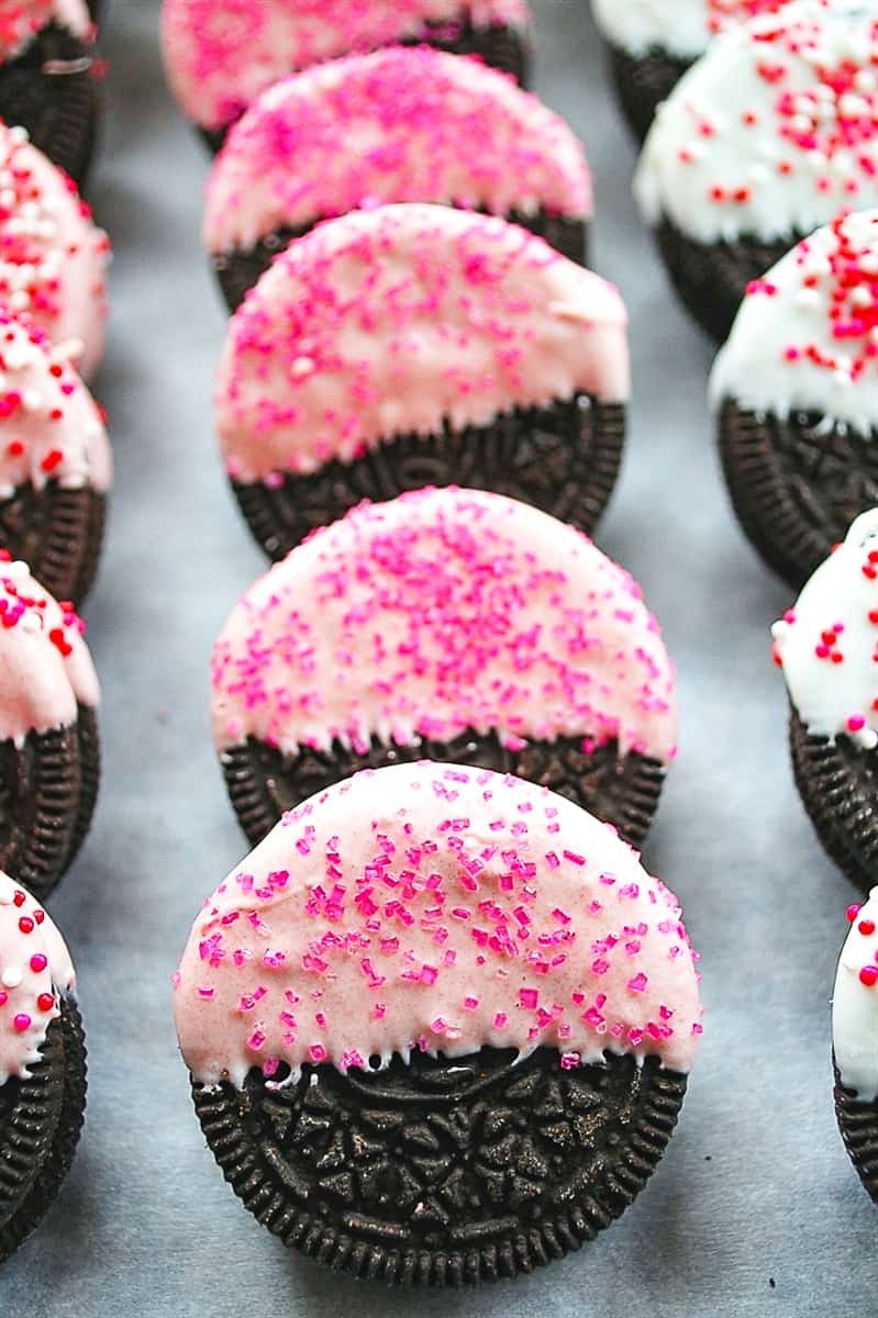 valentine's dipped oreos