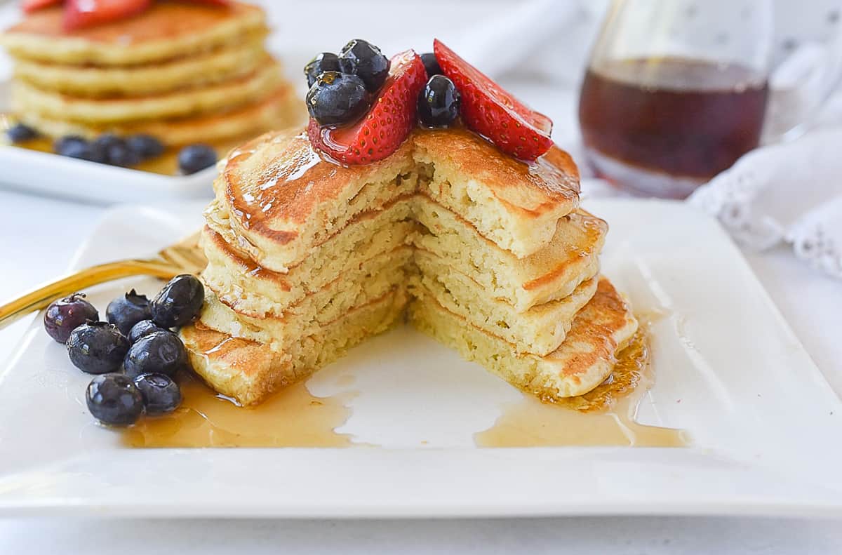 sour cream pancakes sliced