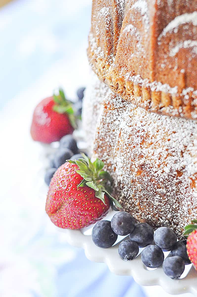 fruit garnishing bundt cake