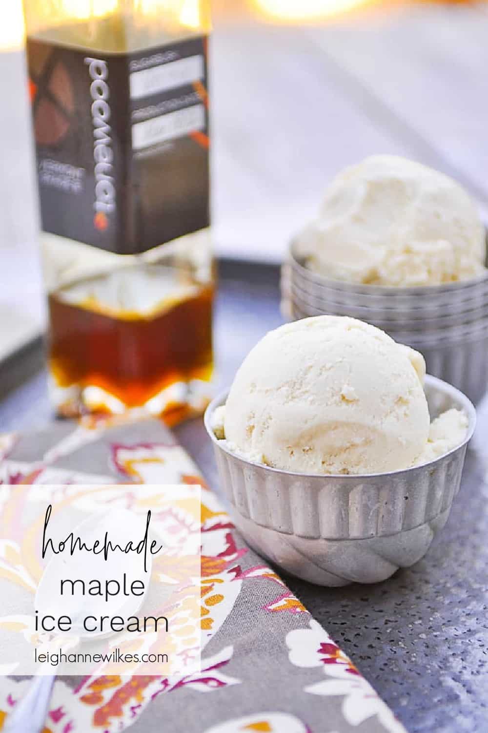 bowls of maple ice cream