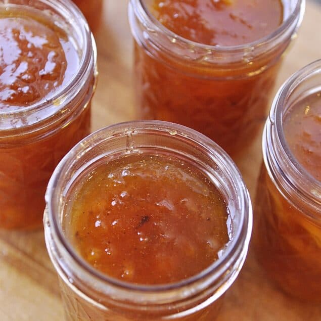 jars of peach jam