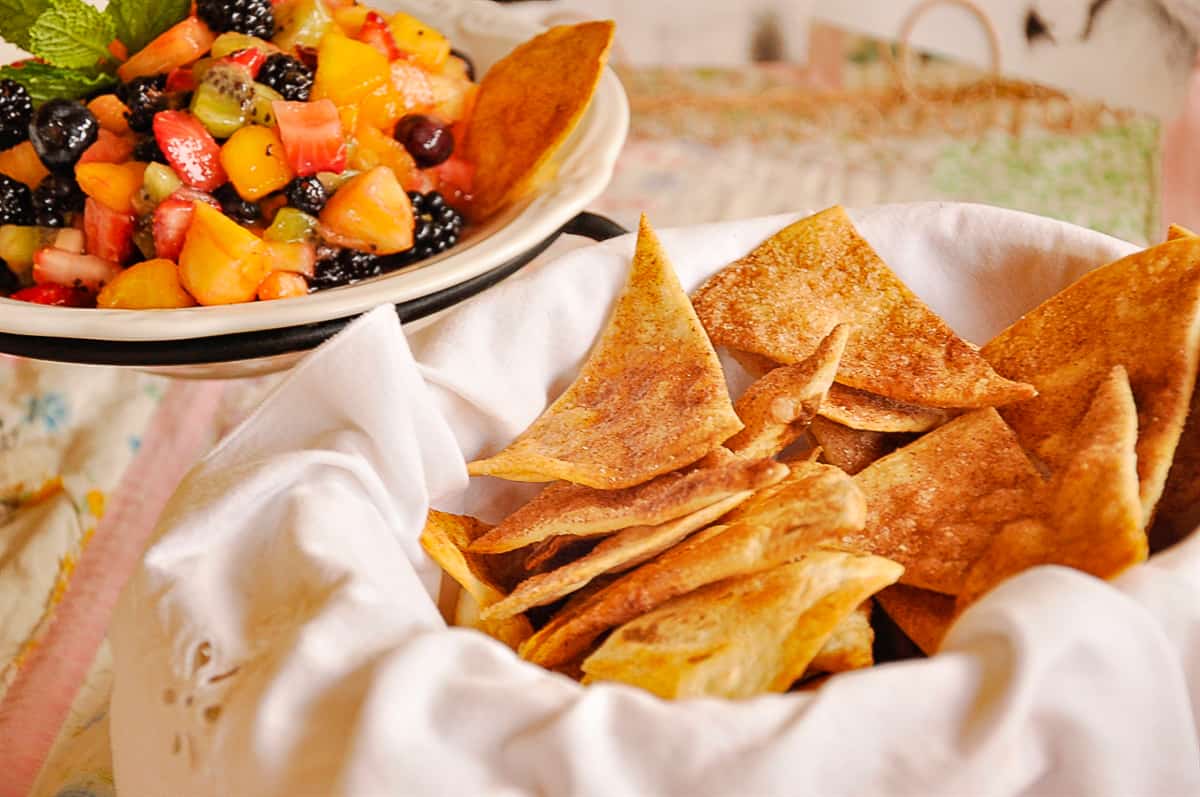 fruit salsa with chips