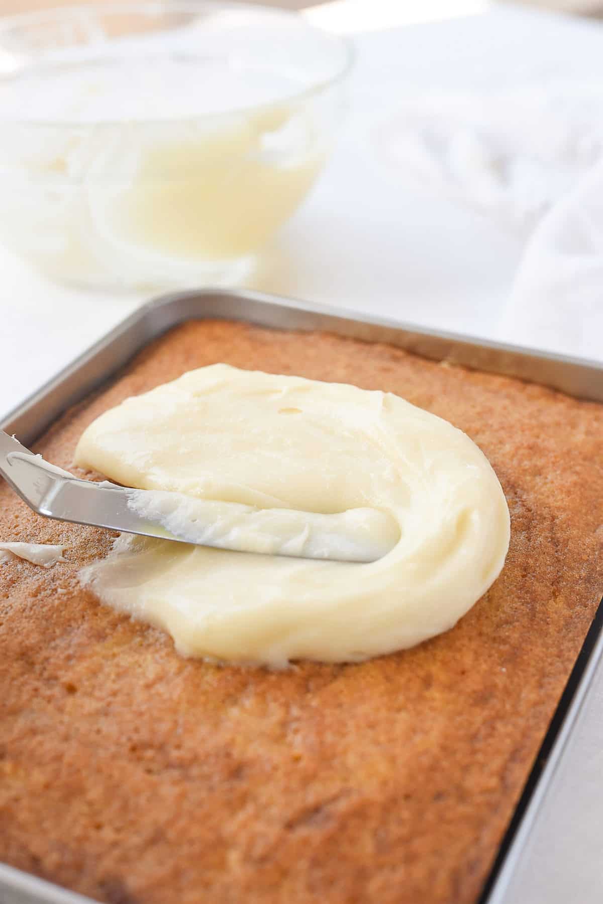 frosting pumpkin bars