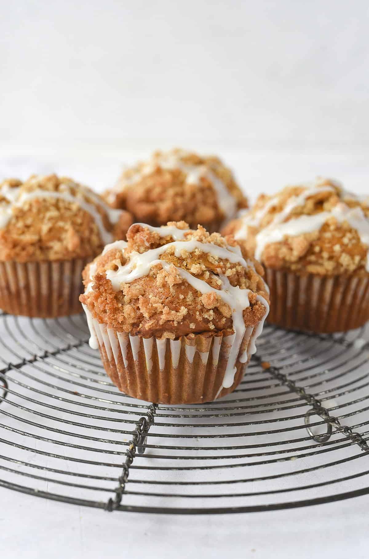 pumpkin muffins with streusel topping