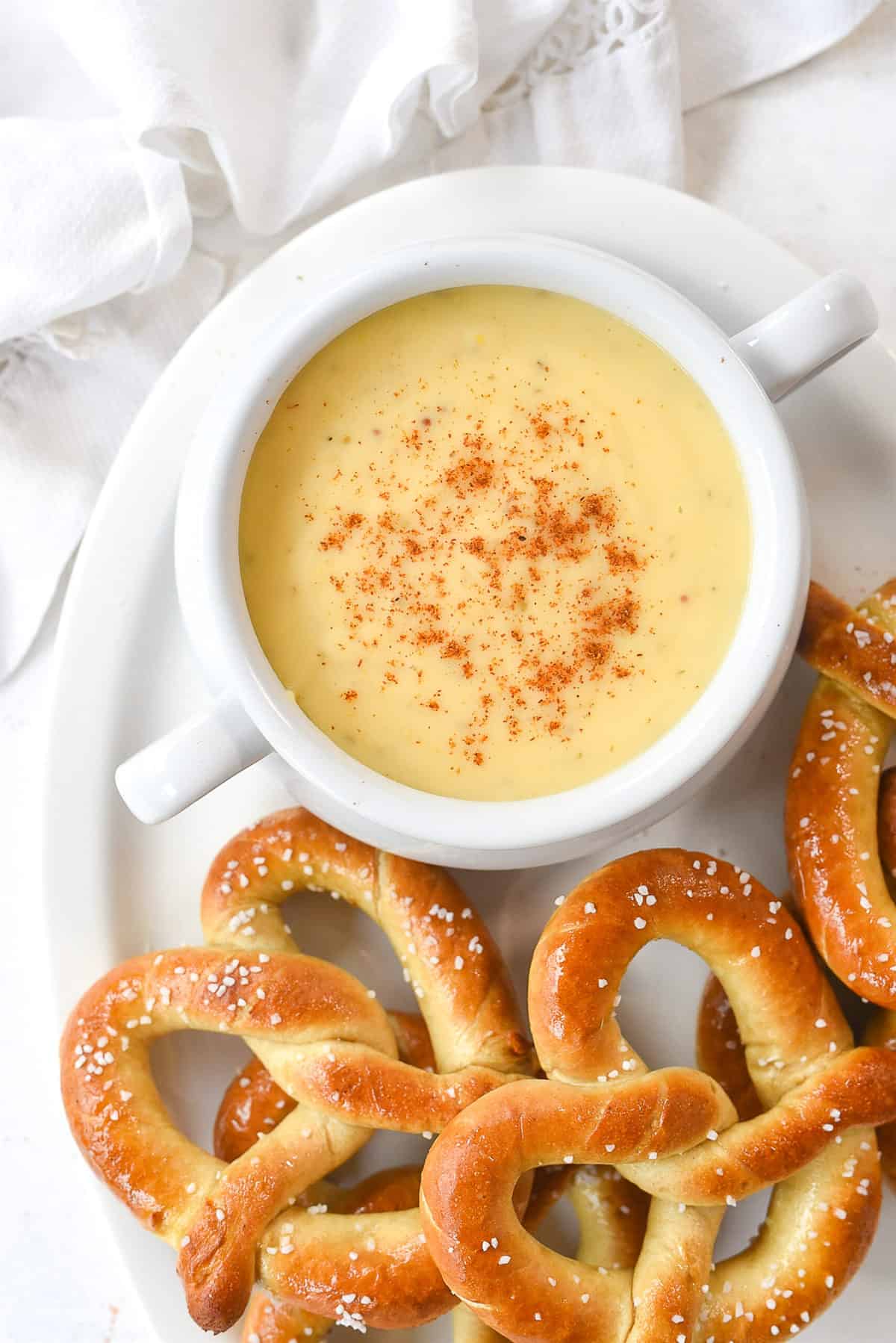 bowl of cheesy pretzel dipping sauce