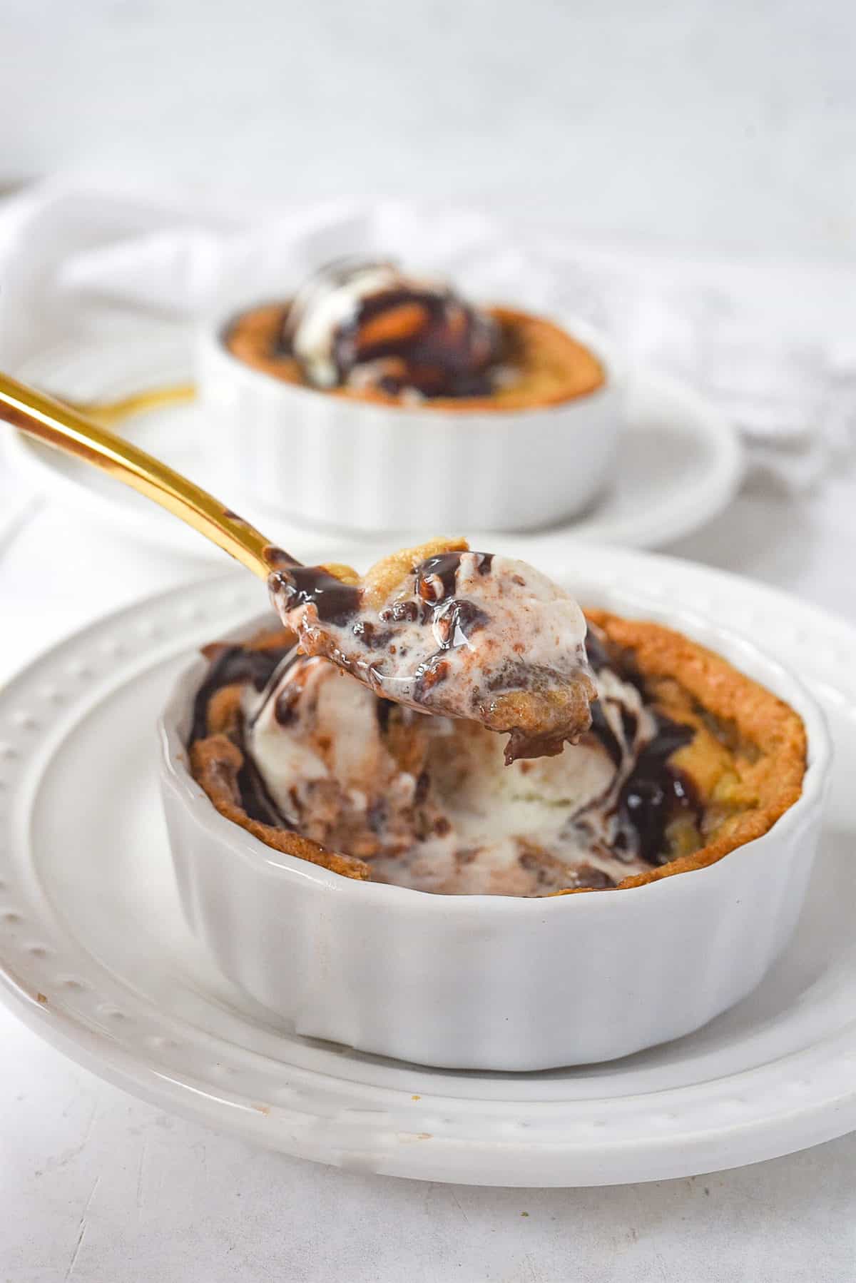 https://www.yourhomebasedmom.com/wp-content/uploads/2021/12/pizookie-for-two-0015-scaled.jpg