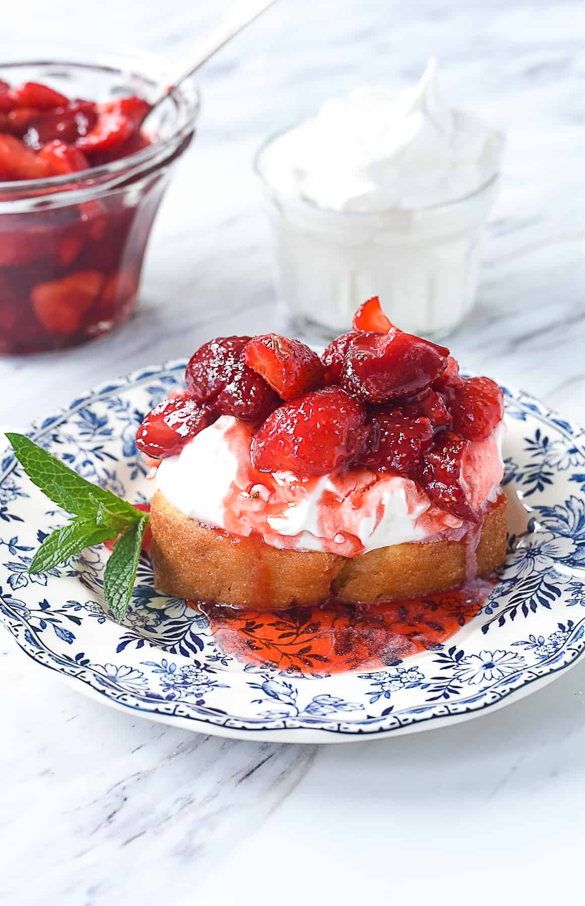 sttrawberry shortcake on plate
