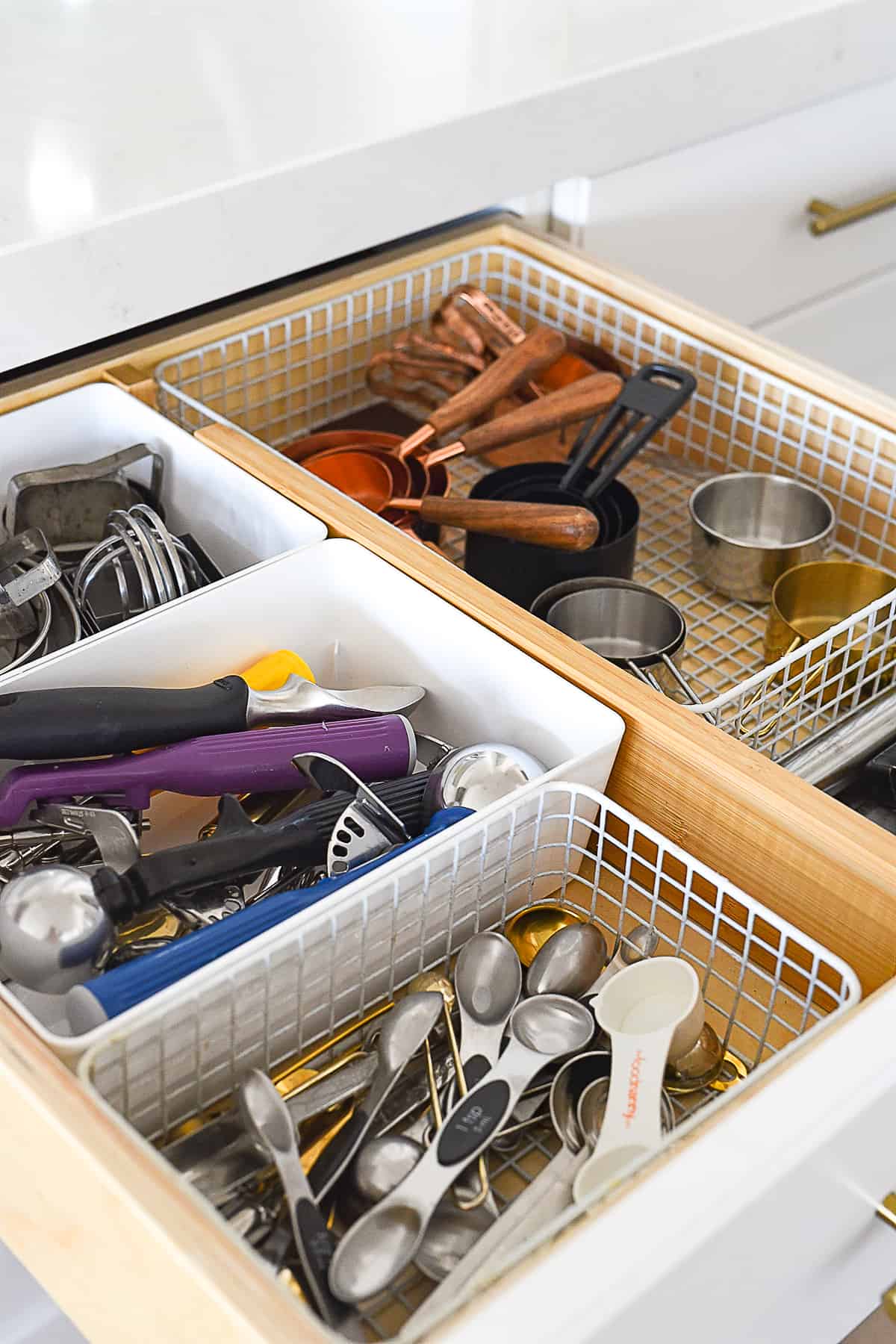 measuring cups in drawer