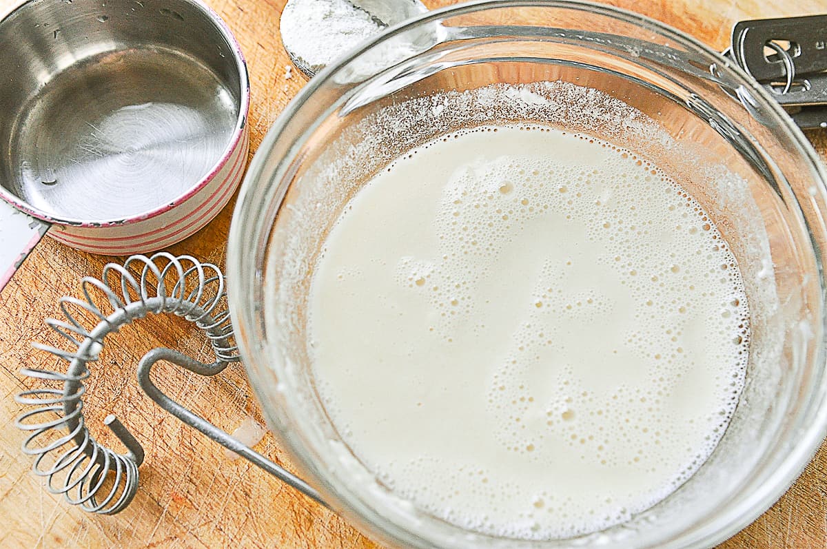 making flour paste in a bowl