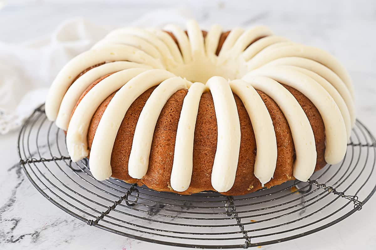 frosting a bundt cake like nothing bundt cake