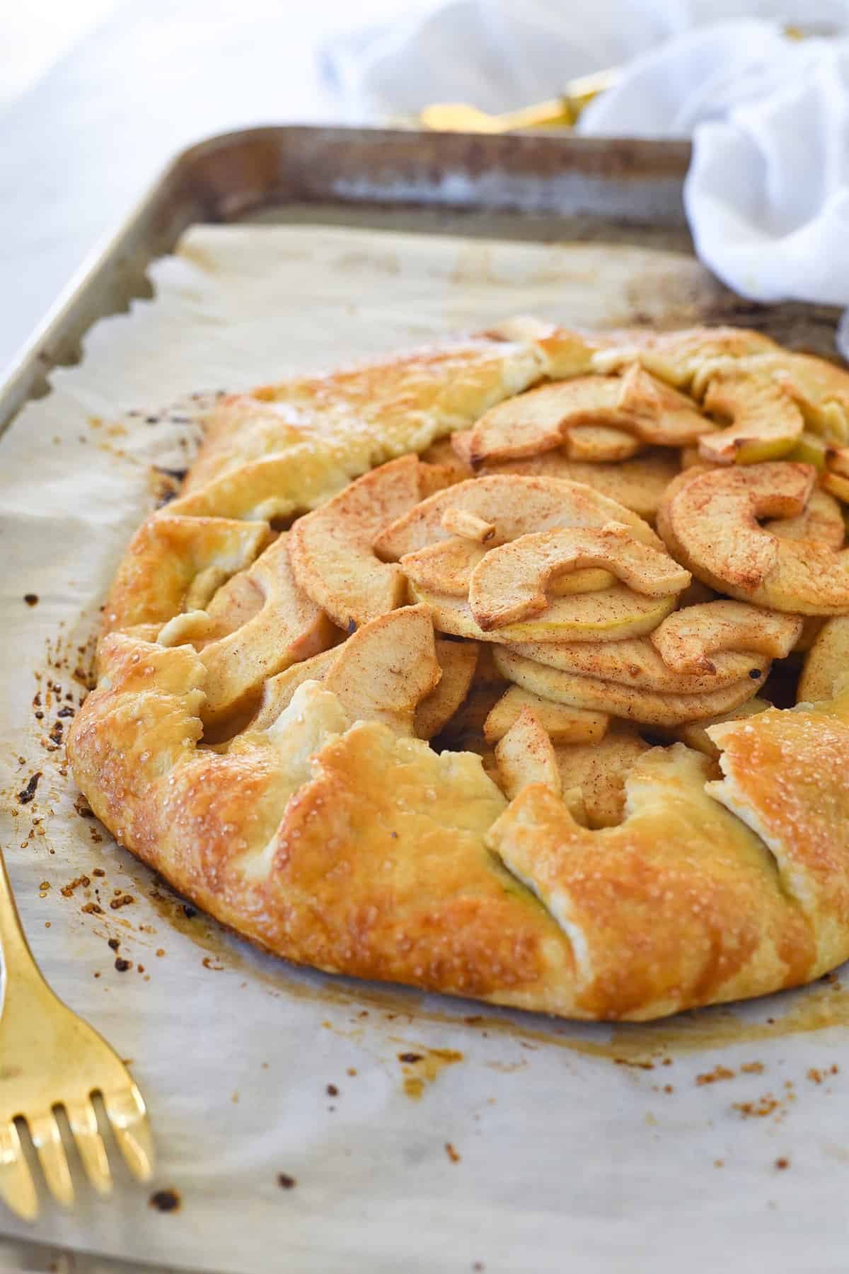 baked apple galette
