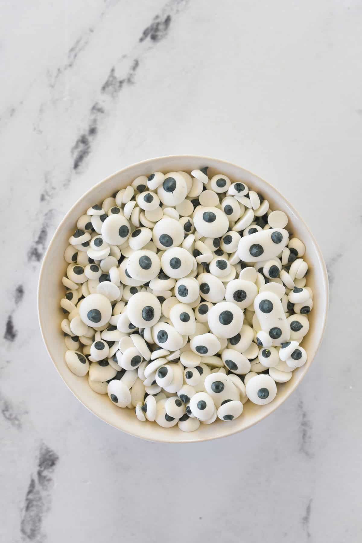 bowl fullof googly candy eyes
