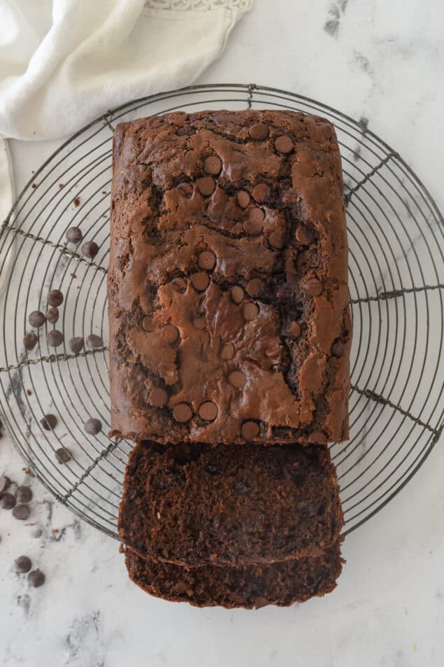 overhed shot of sliced chocolate banana brfead