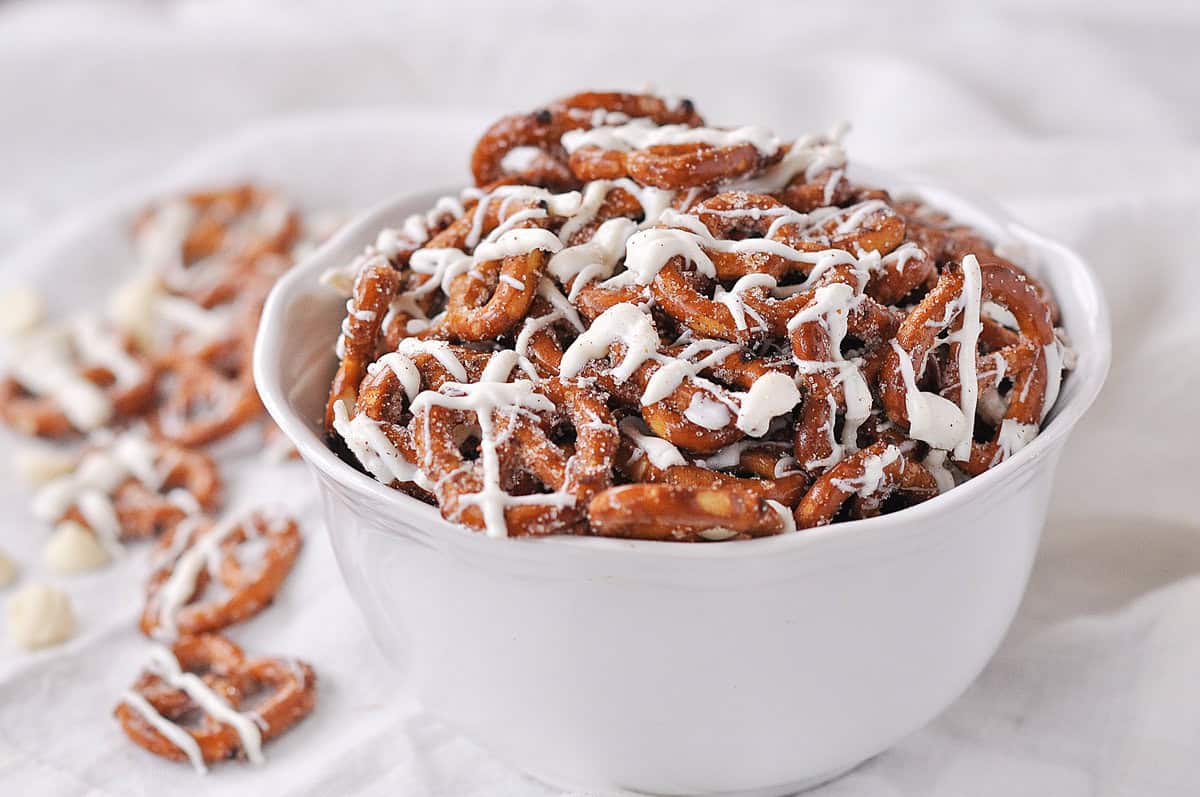 bowl of cinnamon sugar pretzels