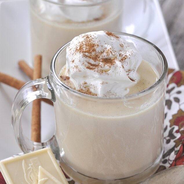 two mugs of apple cider hot chocolate
