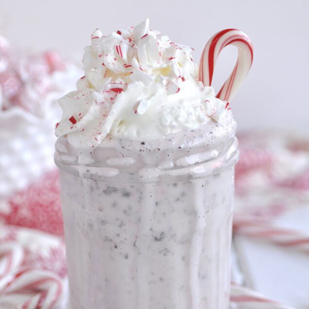 GLASS OF PEPPERMINT MILKSHAKE