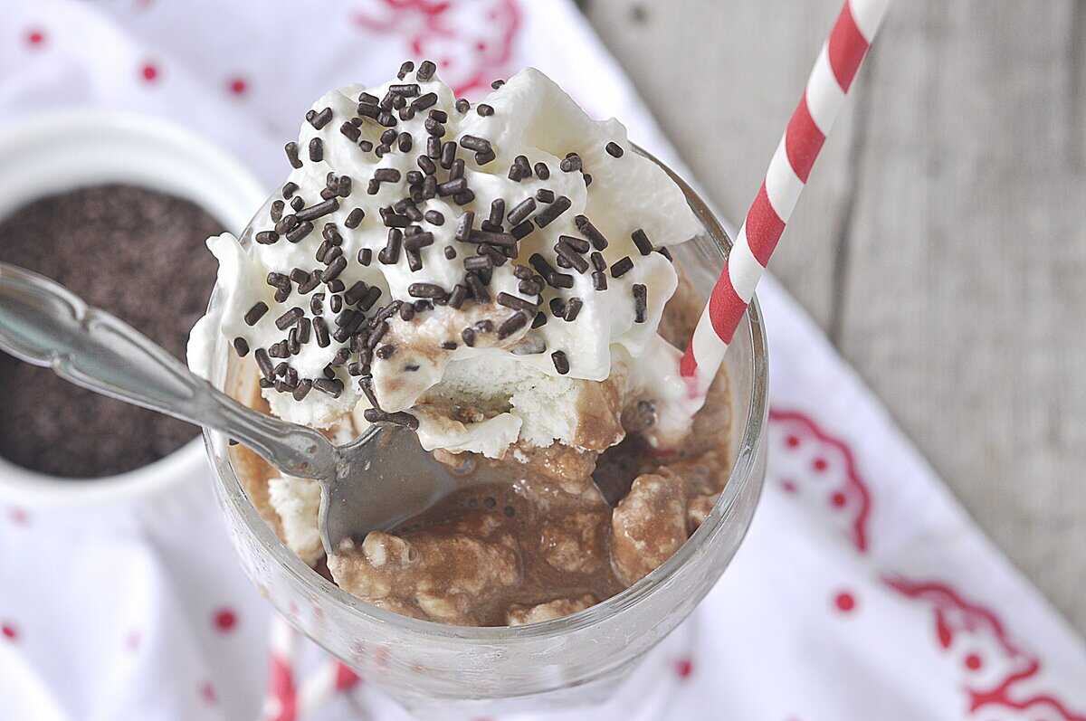 overhead shot of ice cream soda