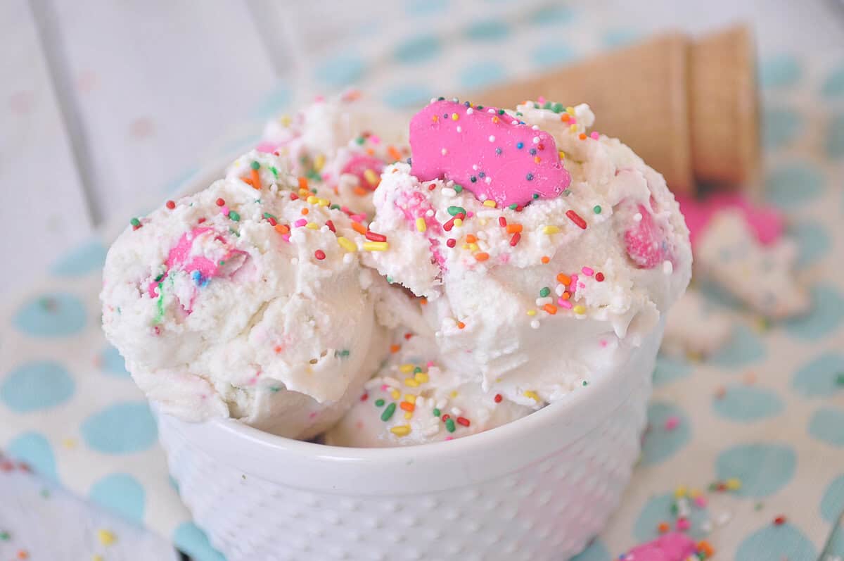 bow of circus animal ice cream